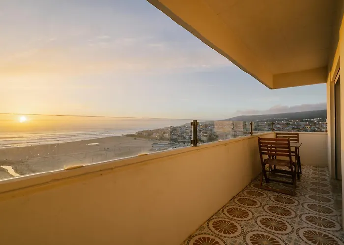 Sarava With Sea View In Buarcos *